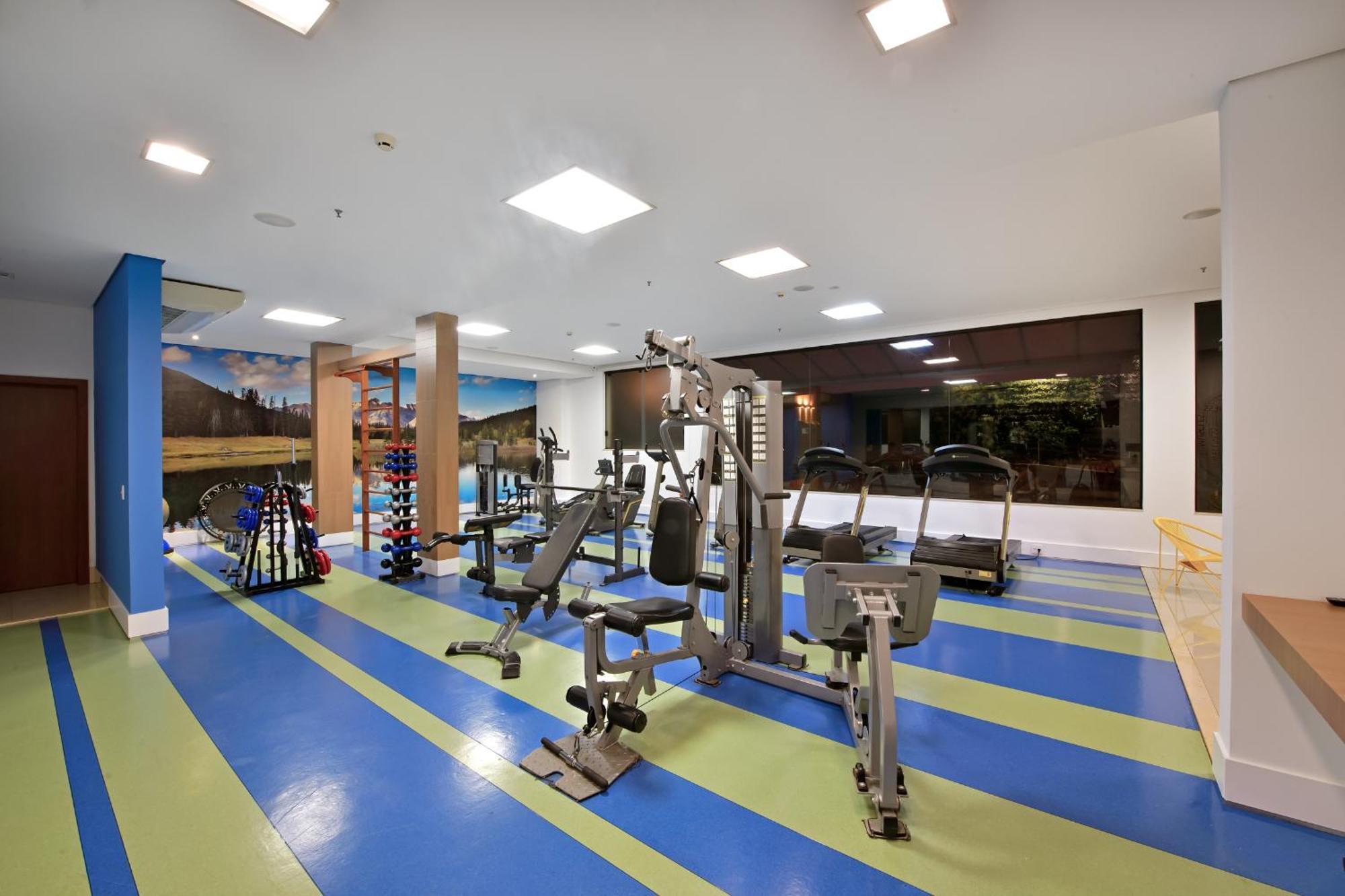 Hotel Mont Blanc Premium Рібейран-Прету Екстер'єр фото The gym at the hotel